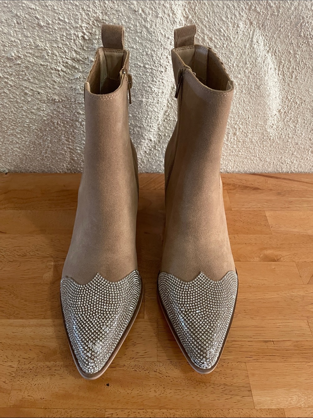 Oasis Society Zuri Khaki Rhinestone Crystal Boots Size 8.5